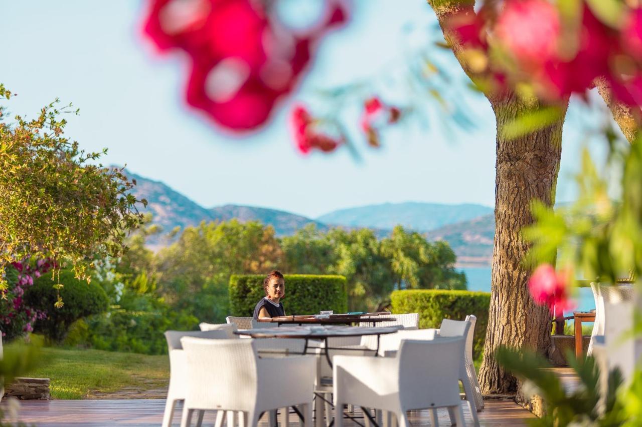 Unahotels Club Hotel Ancora Стинтино Экстерьер фото